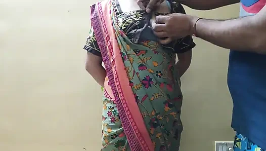 Bhabhi Ka Bluz Düğmeleri Lagane Ke Baad Choda