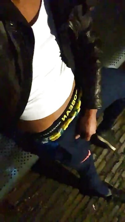 रंडीबॉयबेन कैम4 ब्रेनफुक आउटडोर पिग मैं पूरा सार्वजनिक कैम4 शो