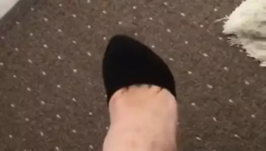 Shoe dangle short clip