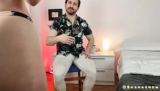 Шлепанье щеткой для волос для Shana