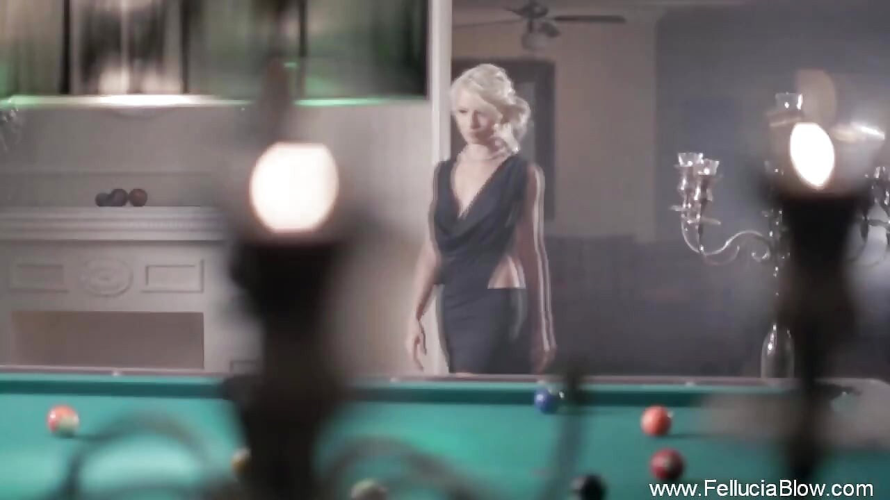 Ședință orală senzuală cu blondă