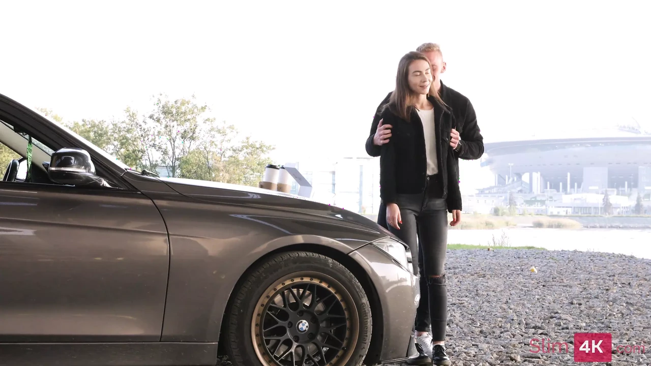 Fragile Beauty Makes Love with BF After Morning Promenade