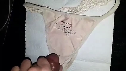 slip der sis meiner freundin :)