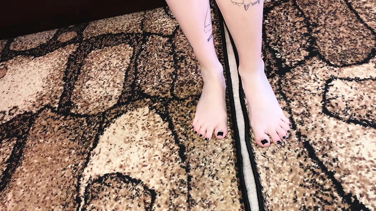 Foot Fetish Sneakers Sock and Bare Feet/sfw