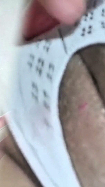 La dolce studentessa universitaria vuole farti diventare duro il cazzo | Clip 2