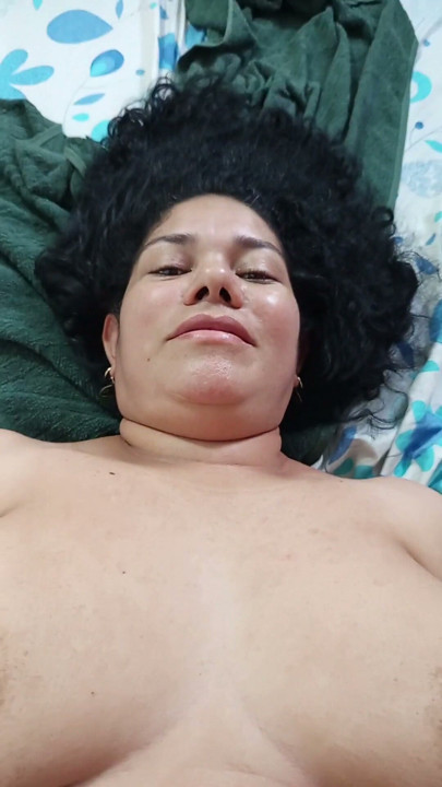 Azgın kız arkadaşımın lezzetli derin boğaz oral seks videosu | Bölüm 2