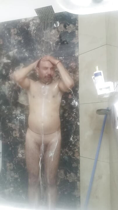 Indian desi man enjoy shower and masterbation show with neighbour and army officer