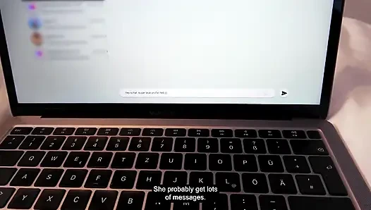 Dutch porn: He fucks, she eats chips! Sexybuurvrouw