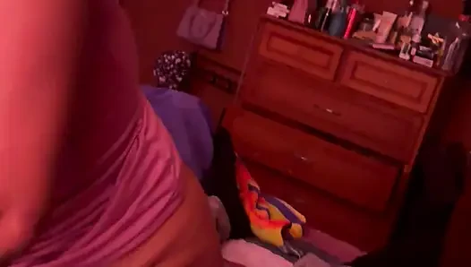Komşu kızı yarak emiyor ve döllene kadar sikişiyor