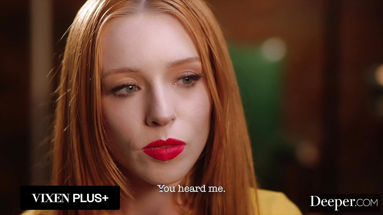 गहरी। खूबसूरत लाल बालों वाली Madi Collins चुदाई के दौरान फुहार छोड़ना बंद नहीं कर सकती