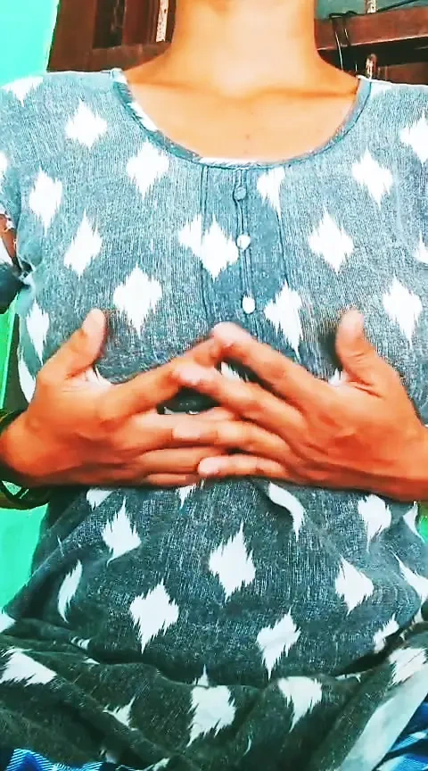 The girl from the native village had a lot of fun.