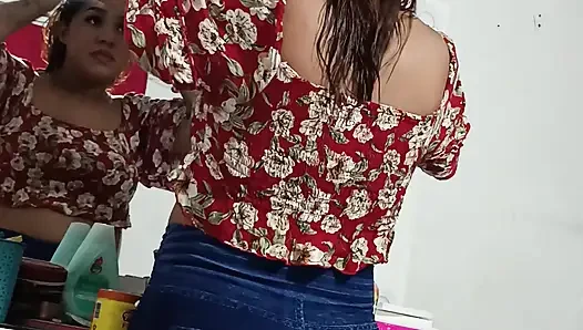 Keilimar Excited Because She's Going Out with Her Best Friend to Fuck