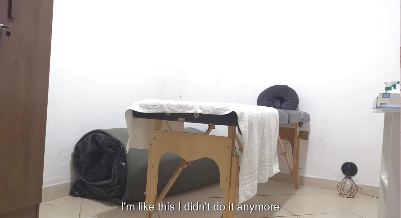 Examen anal effectué par un vrai proctologue