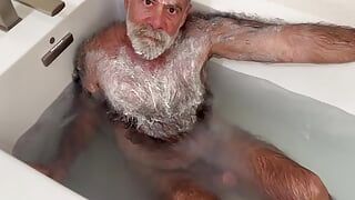 Wet Fur Tub Jack Off