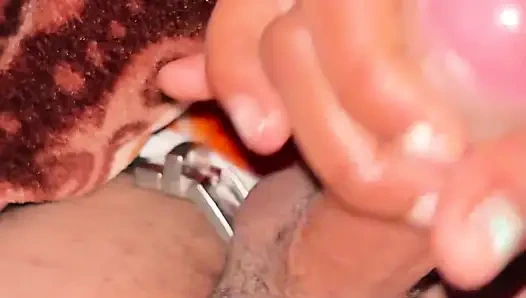 Istri manis ngocok kontol