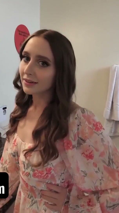 Big Step Sister & Little Step Sister Playtime - Laney Grey & Delilah Day - SisLovesMe | Clip 1
