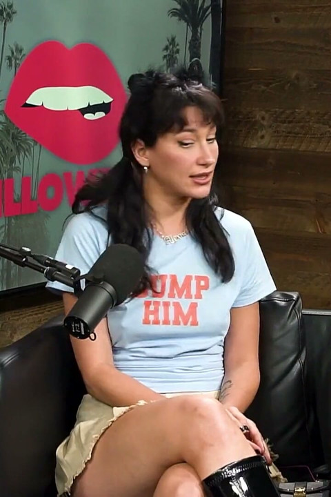 Lexy Panterra Shakes Ass in Podcast Studio!