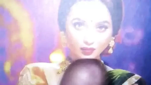 Mimi chakraborty sağladım kraliçe