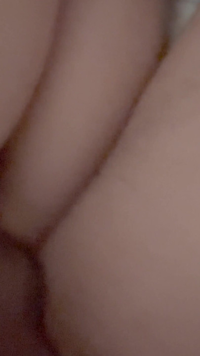 Eu terminei minha meia-irmã em um anal estreito enquanto ninguém está em casa | Clipe 1