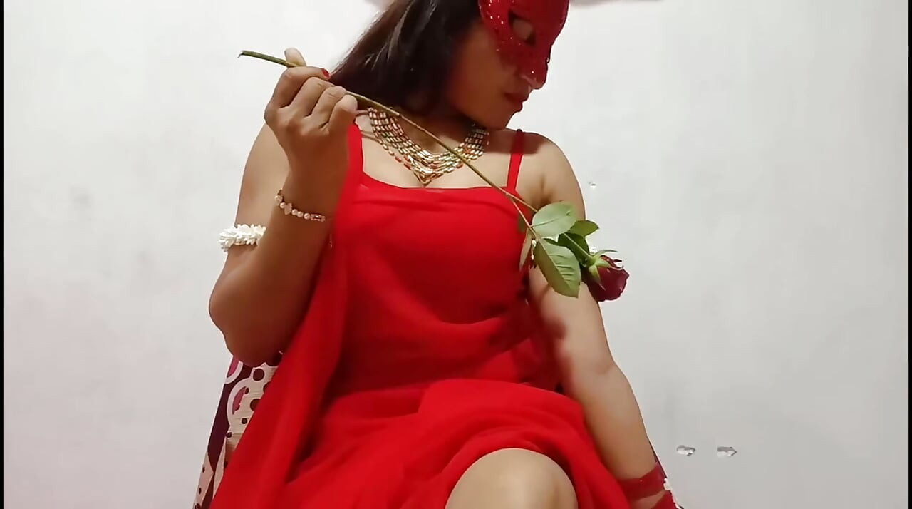 Hermosa chica india te seduce en un día de San Valentín