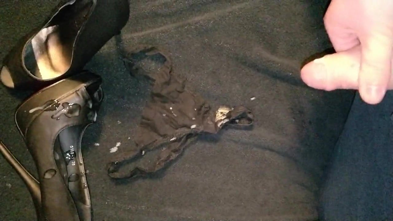cumming hard on heels and panty