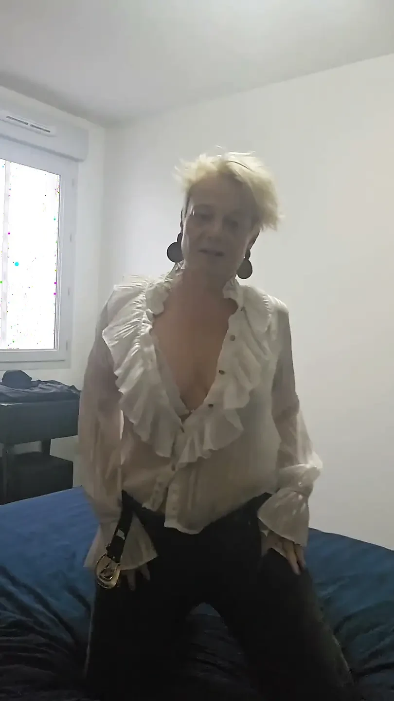 I Wanted to Be Taken; I&rsquo;m Playing with My Dildo and Imagining It&rsquo;s Your Cock