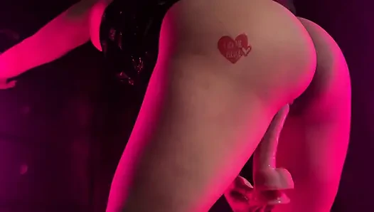Ass Worship / Latina Ass Bouncing up to Get a Squirt / Astarioth