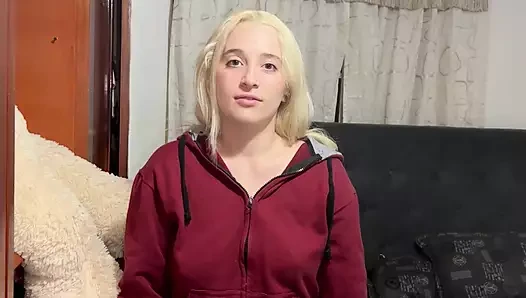 MIJN JONGE STIEFVADER LAAT ME NIET MET MIJN VRIENDJE UITGAAN