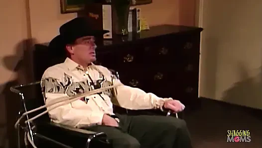 Buna bağlı olarak başladı ama sonunda sahibe onu emiyor