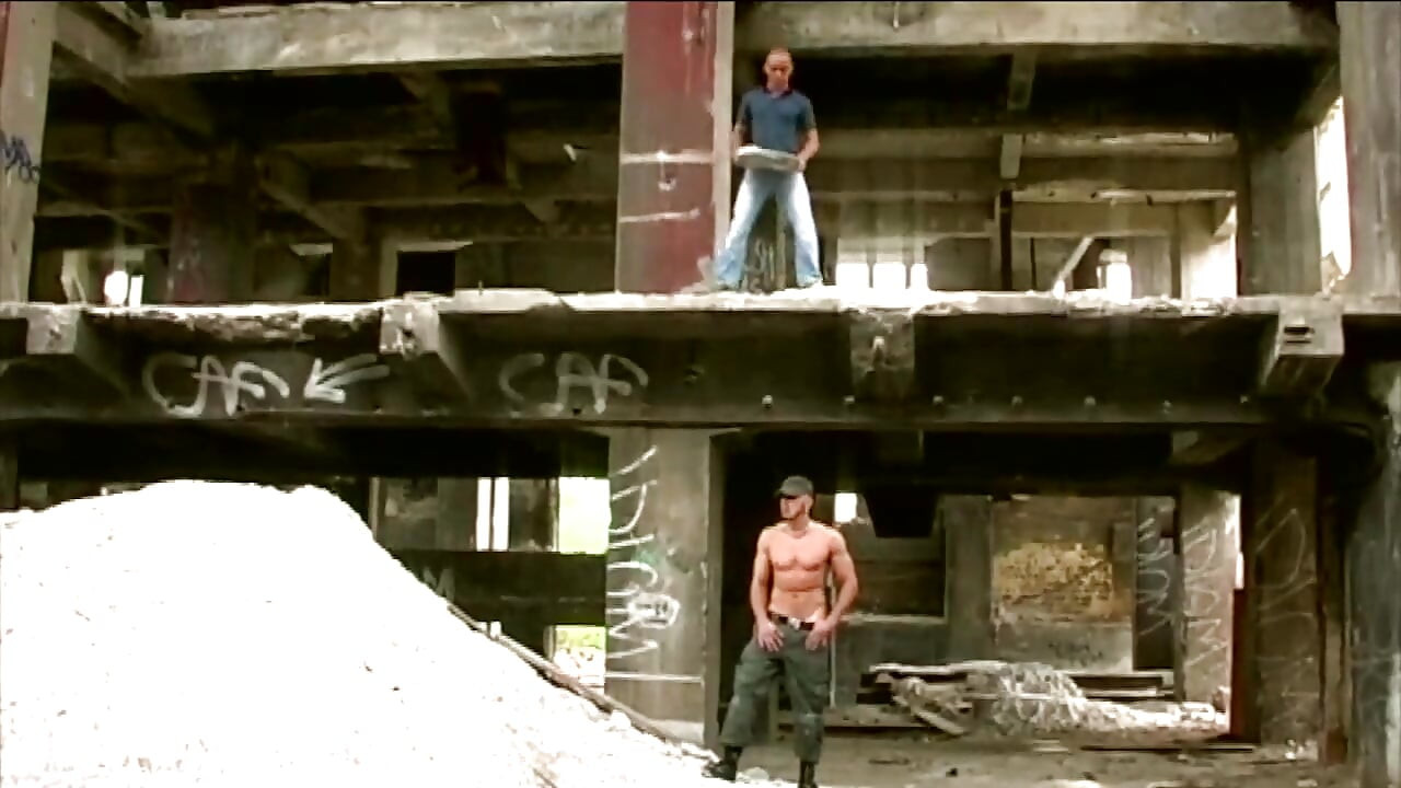 Beefcake Knocked Out by Young Skinhead