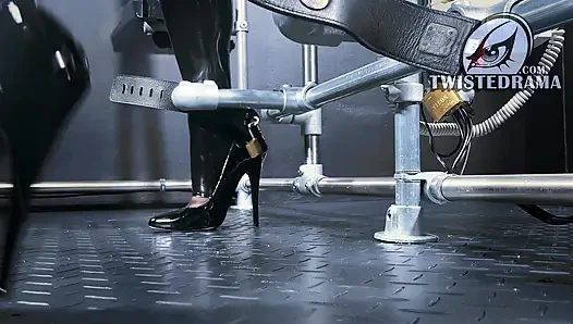 Самосвязывание Kira