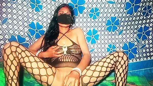 Mampi si kakak ipar india lagi asik ngentot dan ngentot sama cewek-cewek seksi