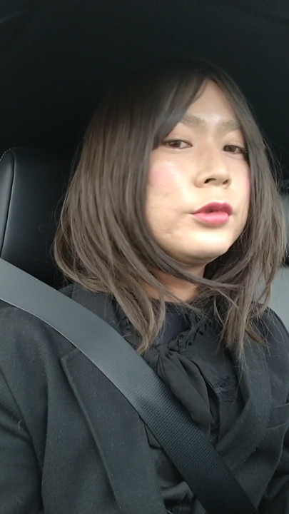A cross-dressing boy wearing Gothic wore black full-body tights as an inner layer and drove with masturbation in the car. | Clip 1