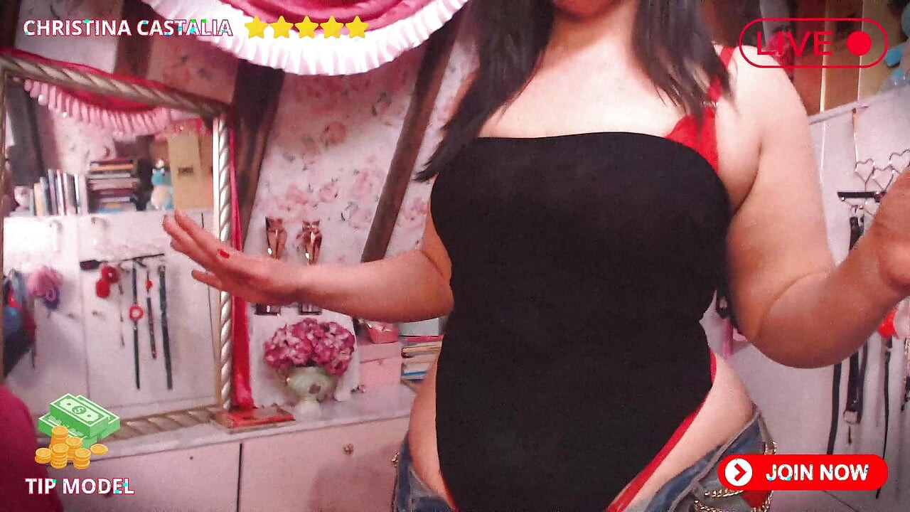 Thick BBW Cam Girl Twerks Big Ass While Having FUN during Live Stream!!!