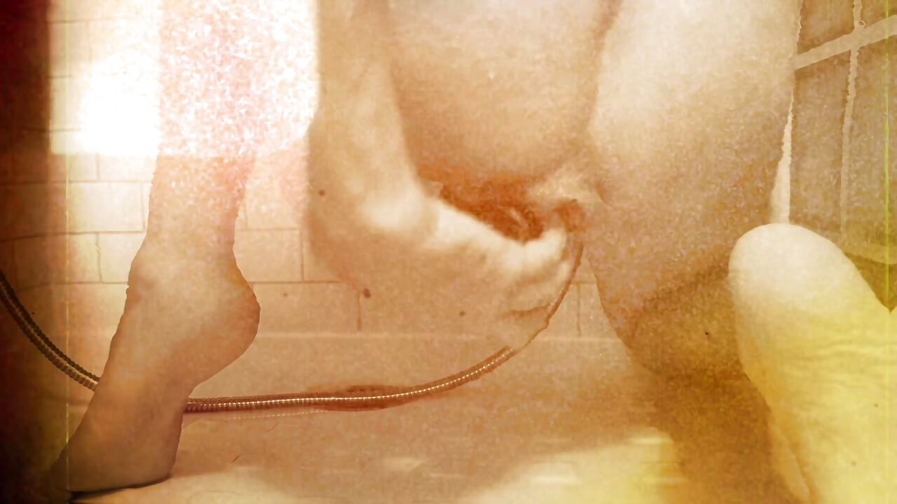 Loose sloppy asshole butt plug play
