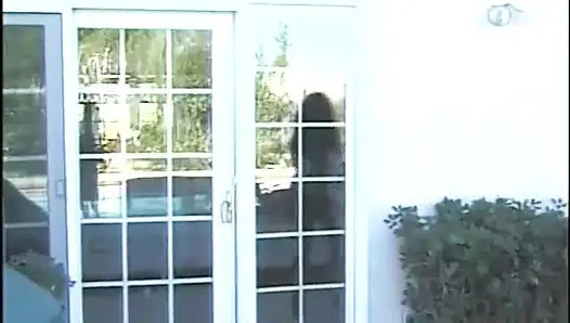 Siyah amcık bilardo masasında sikişiyor