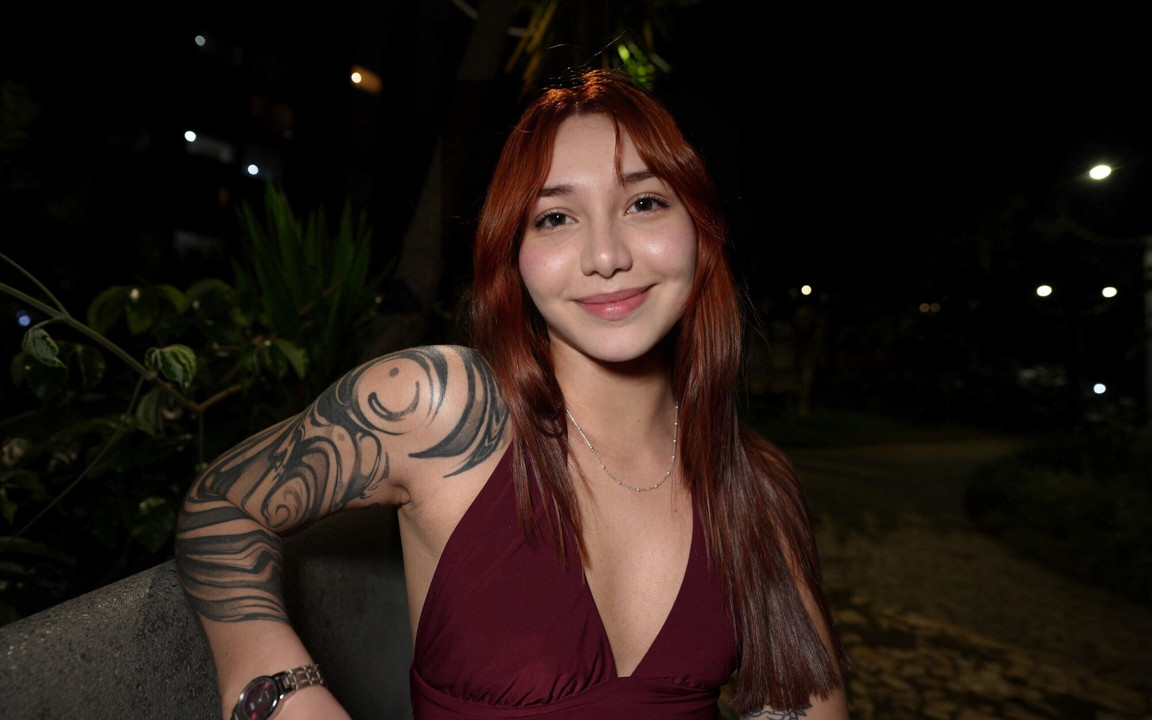 Better Than Tinder - She Got Rizzed in the Park and Fucked Hard