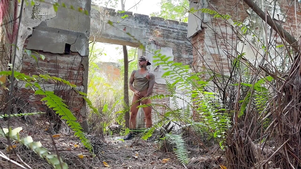 Always Makes Me Horny Walking in Abandoned Places and Jerk off Jona Ortiz Ortizjona
