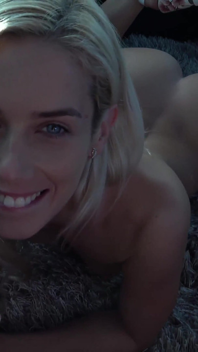 Blonde süße bekommt creampie beim sex im auto