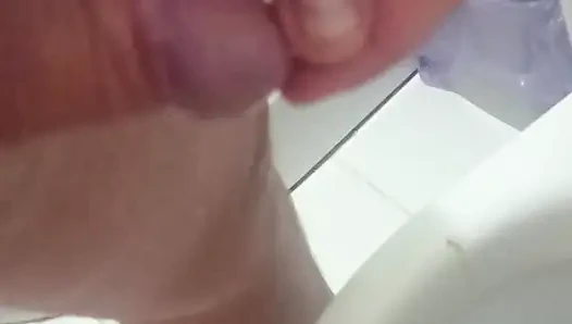 Urine through an 8 mm plug