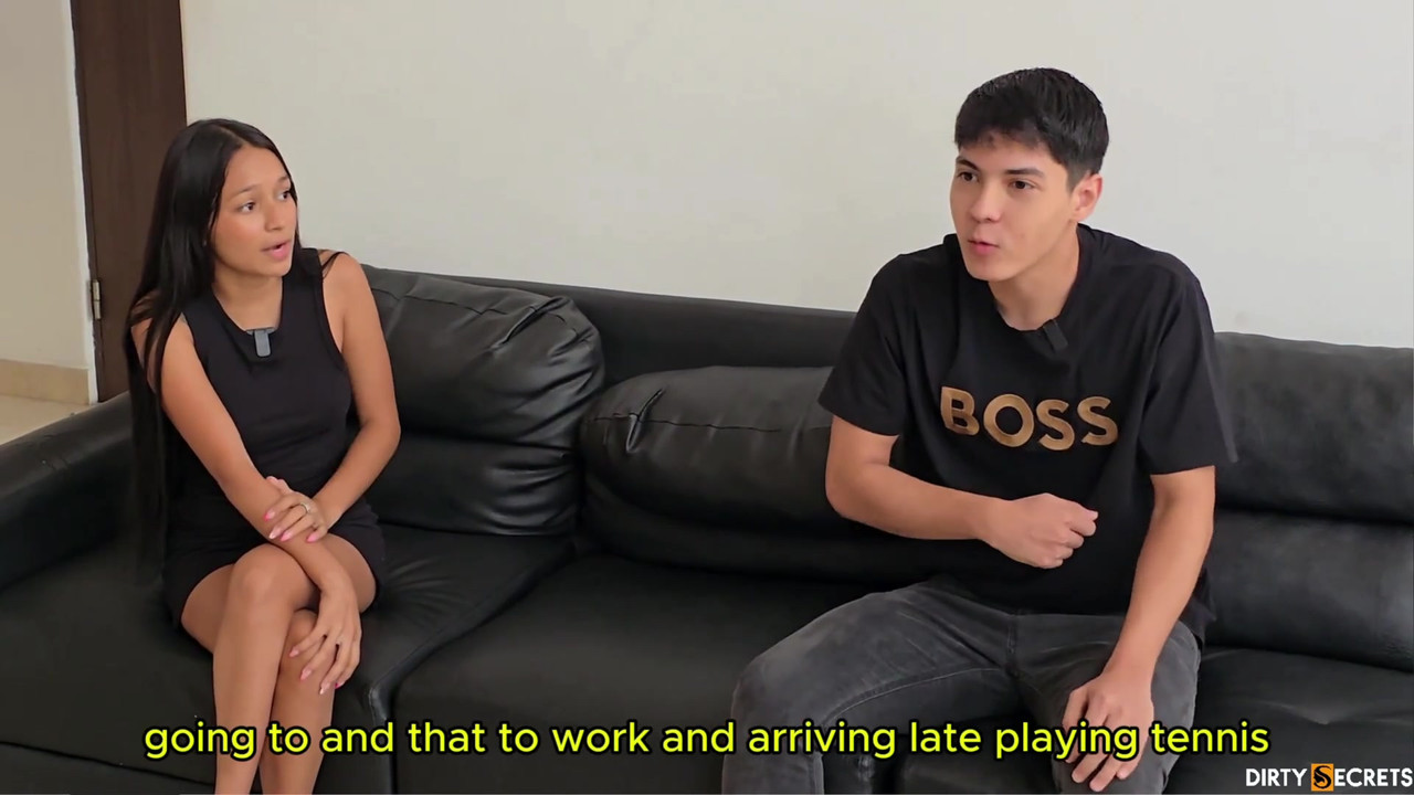 我为了支付房租而操我继兄弟的老板