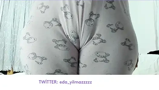 CAMEL TOE – MASTURBATION IM PYJAMA – TÜRKISCHE PORNOGRAFIE – TÜRKISCHE MILF