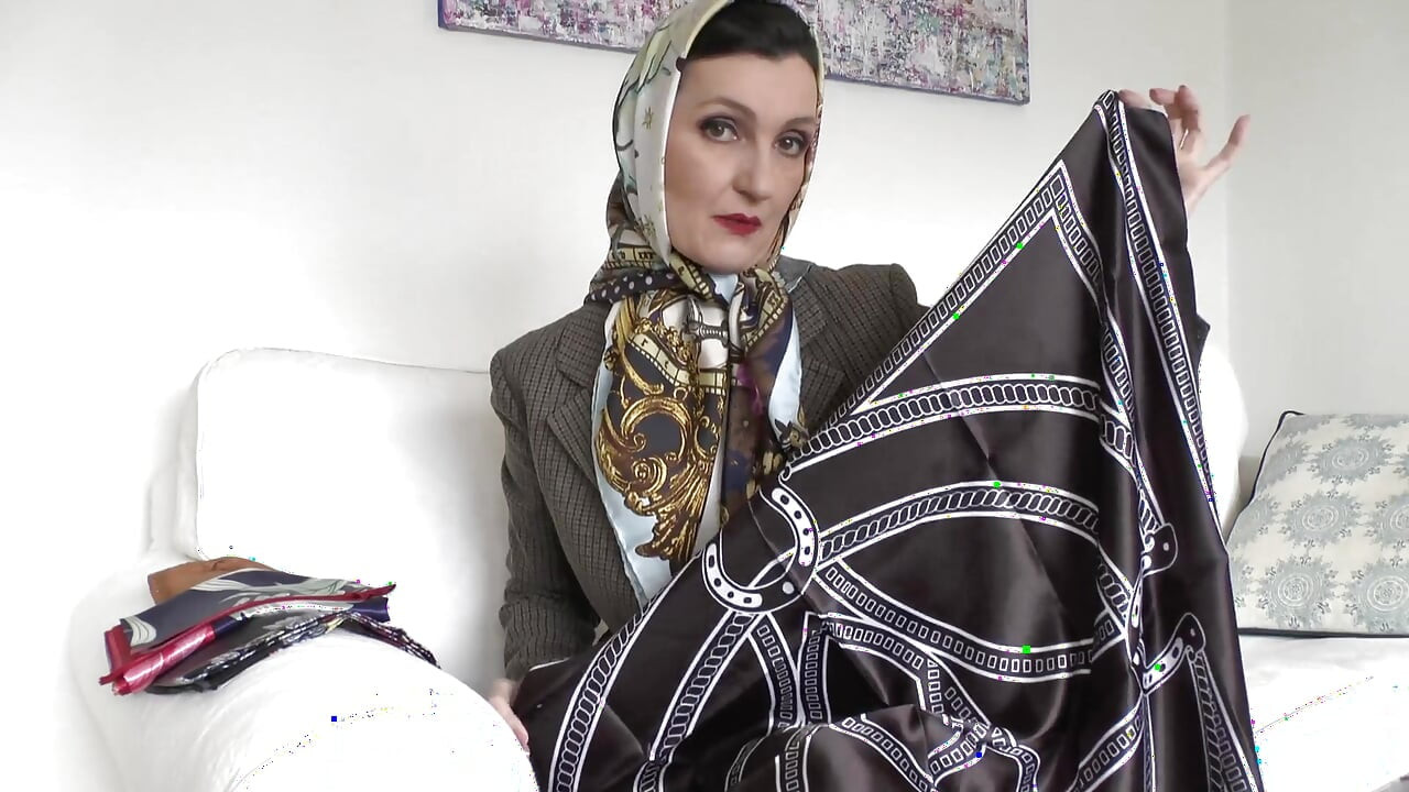 Safada tarefa diária para minha puta de cetim, Lady Victoria Valente