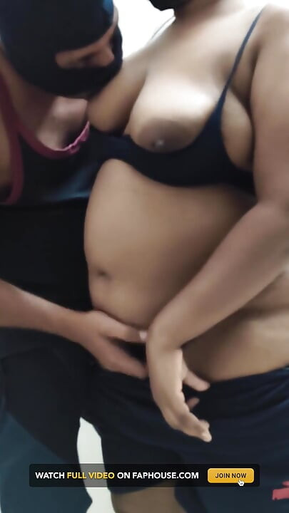 Băiat sexy cu fată fierbinte sex