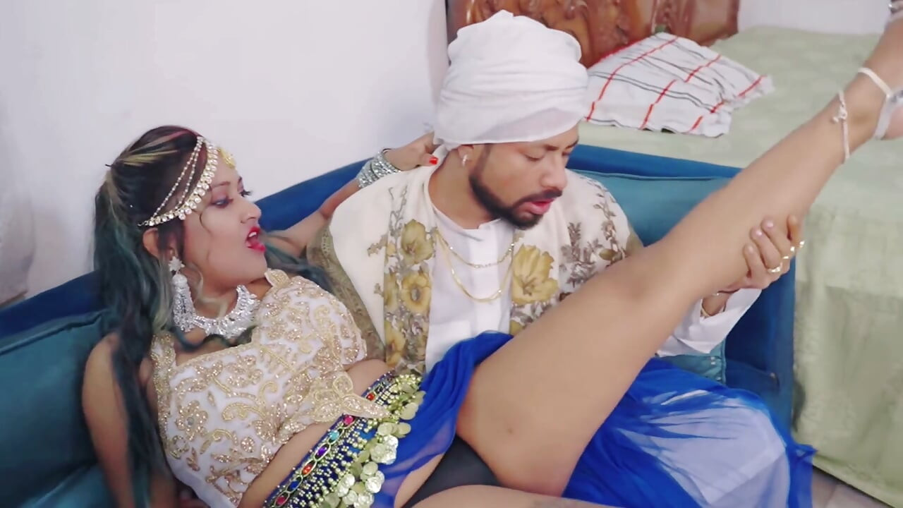 Dubai se aaye dance ko alag alag se choda hindi audio full movie