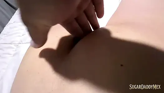 Dari memek ke pantat: dia menjerit orgasme untuk kontolku!