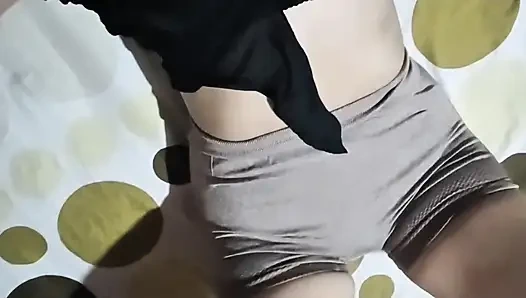 She Got Rid of Debt Faster with the Help of Her Pussy (real Homemade)