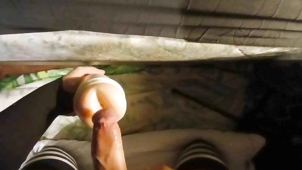 Fleshlight γαμιέται με τον Raven LeTrap