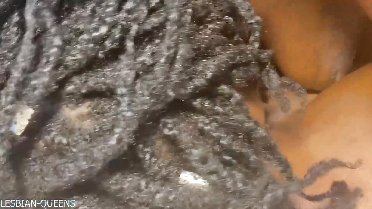 MEU DEDO FEZ UMA MÁGICA MARAVILHOSA DENTRO DE SUA BUCETA COMO DEDO DELA PARA GOZAR