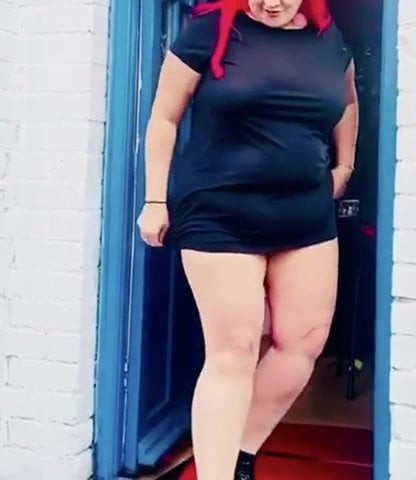 uK Dancing Redhead 2